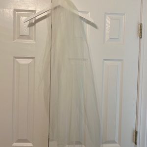 Ivory Waltz Length Veil.